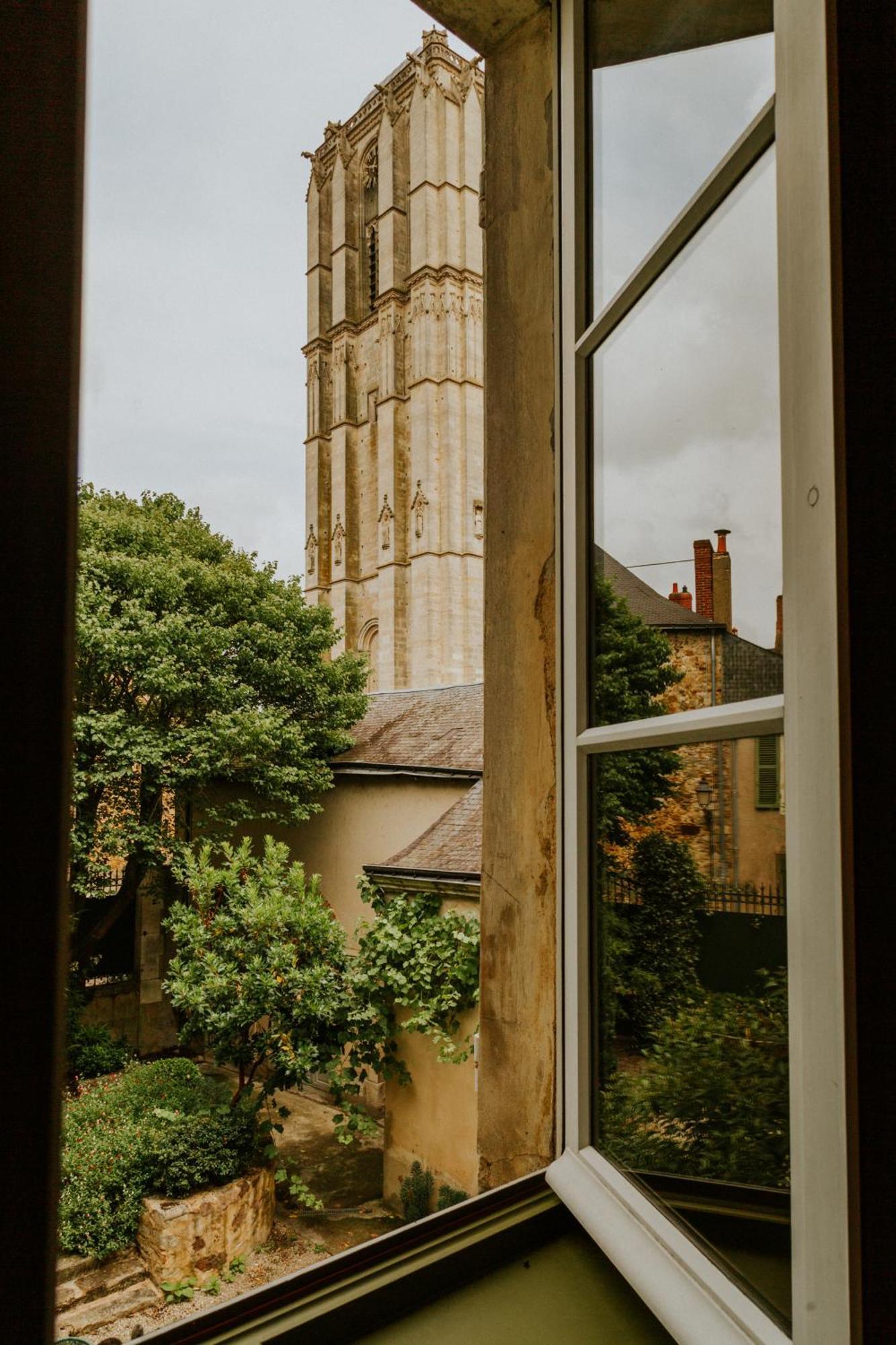 Chambres D'Hote - Maison Des Ecrivains - 50 M De La Cathedrale Et Place Des Jacobins Le Mans Luaran gambar